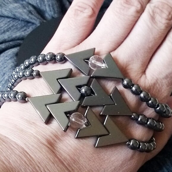 Inner Peace, Control & Calm! Unique Feminine Hematite Bracelet! 7-7.5" Wrist - Picture 7 of 8